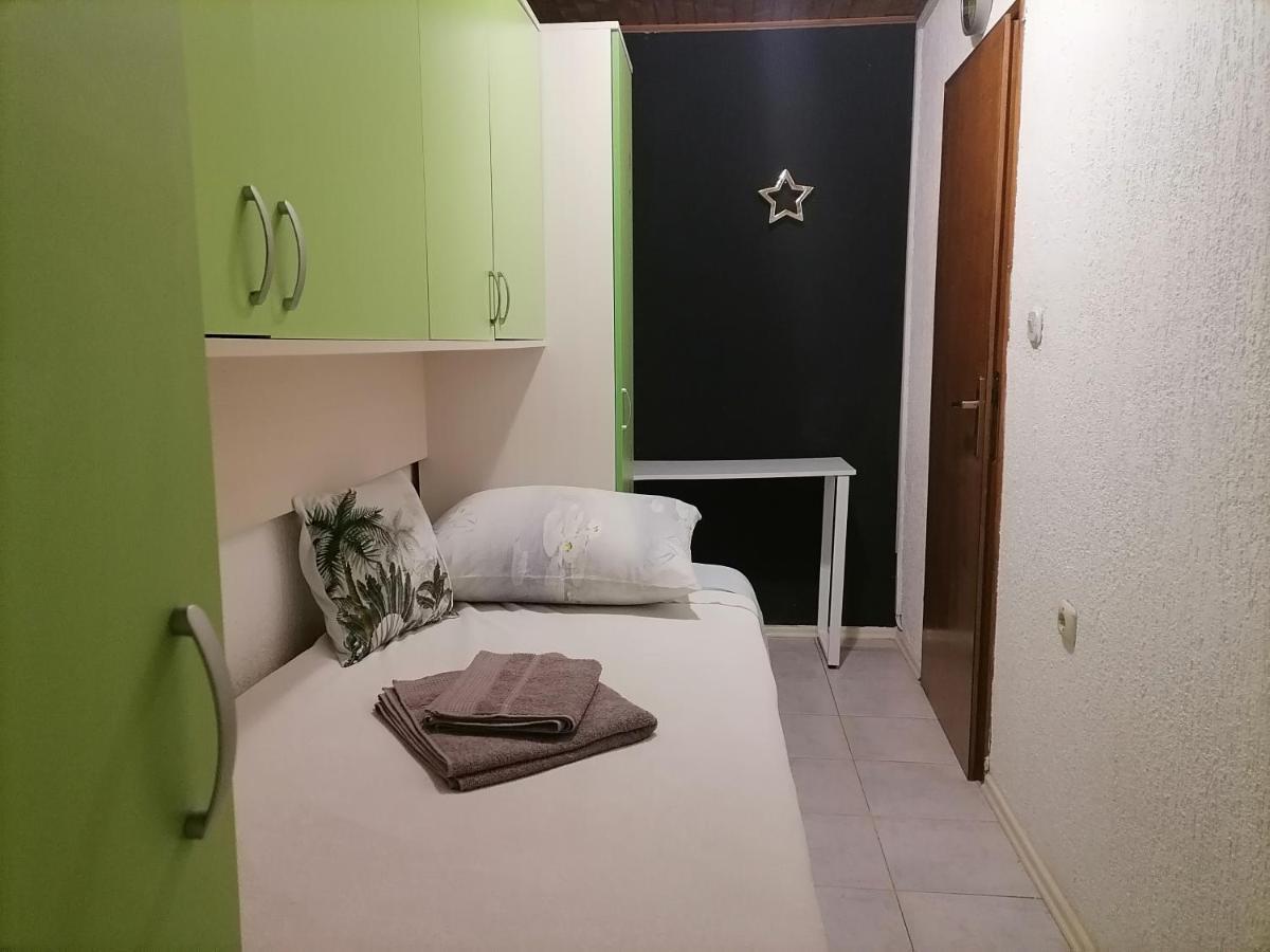 Apartman Zepina Pula Exterior photo